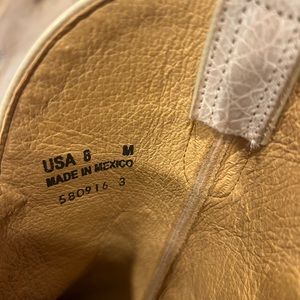 Shyanne western boots, size 8, cream/blush SF/PF home. Worn one time